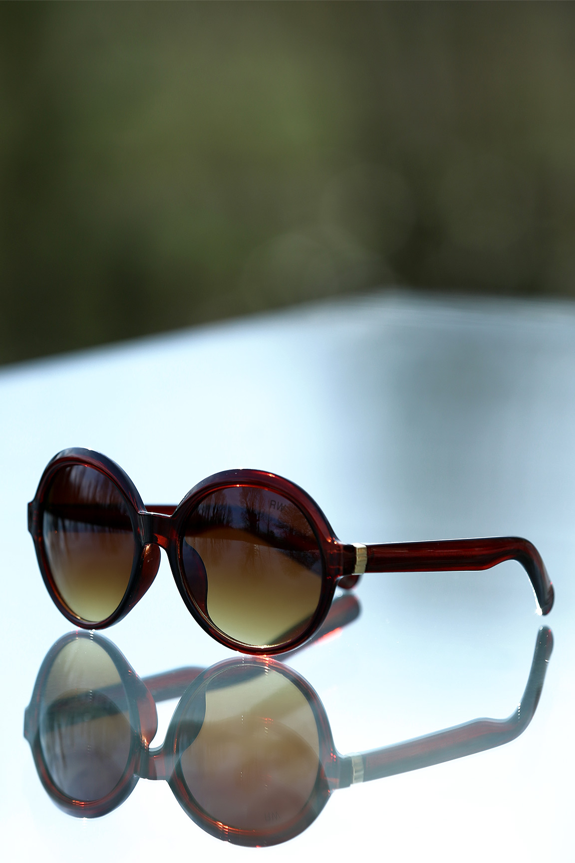 نظارات شمسية 2016 أحدث مجموعة نظارات شمسية وطبية من كارل لاغرفيلد - صور نظارات شمسية 2016